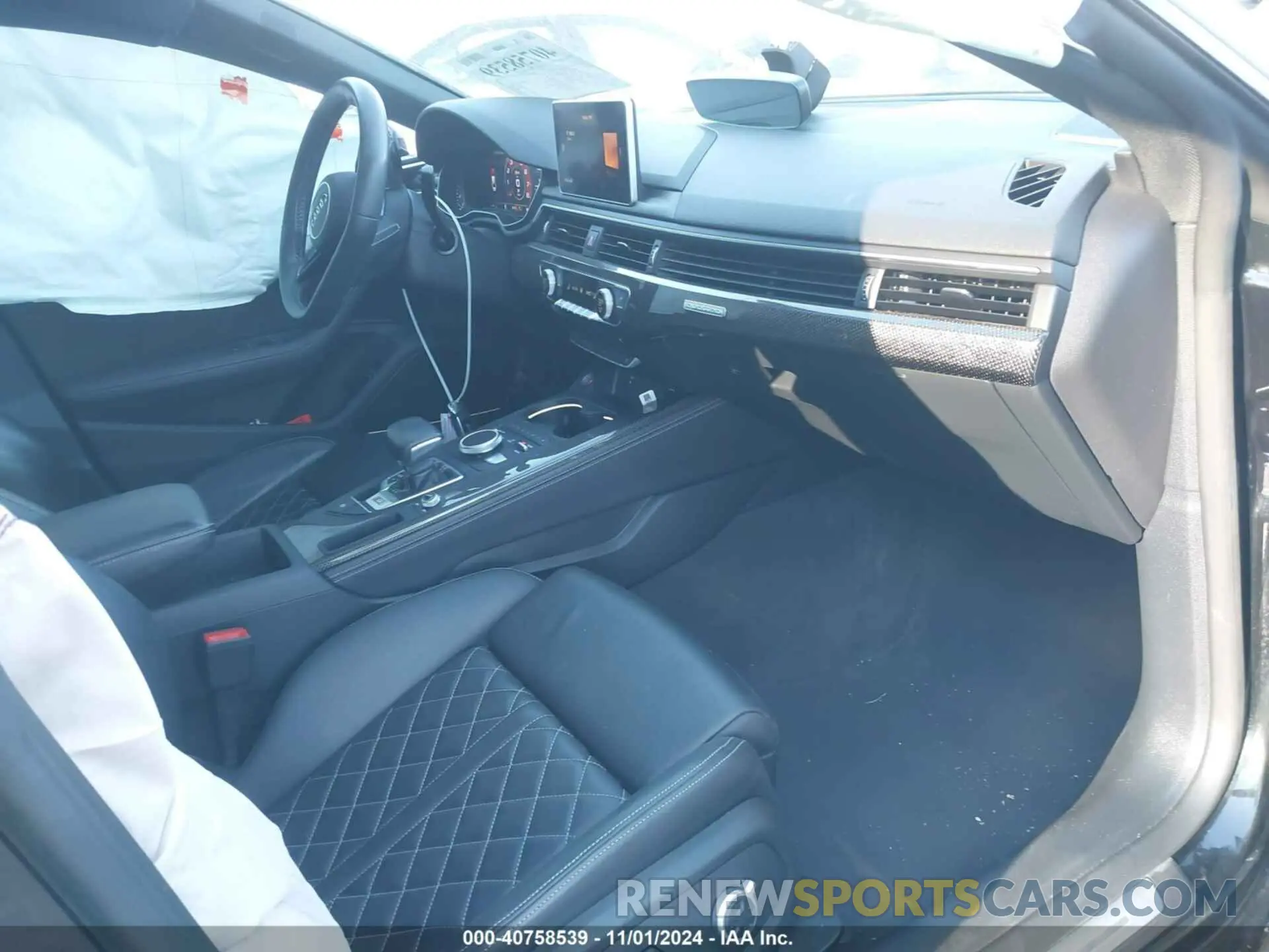5 fotografías del automóvil dañado WAUB4CF54KA052517 AUDI S5 2019