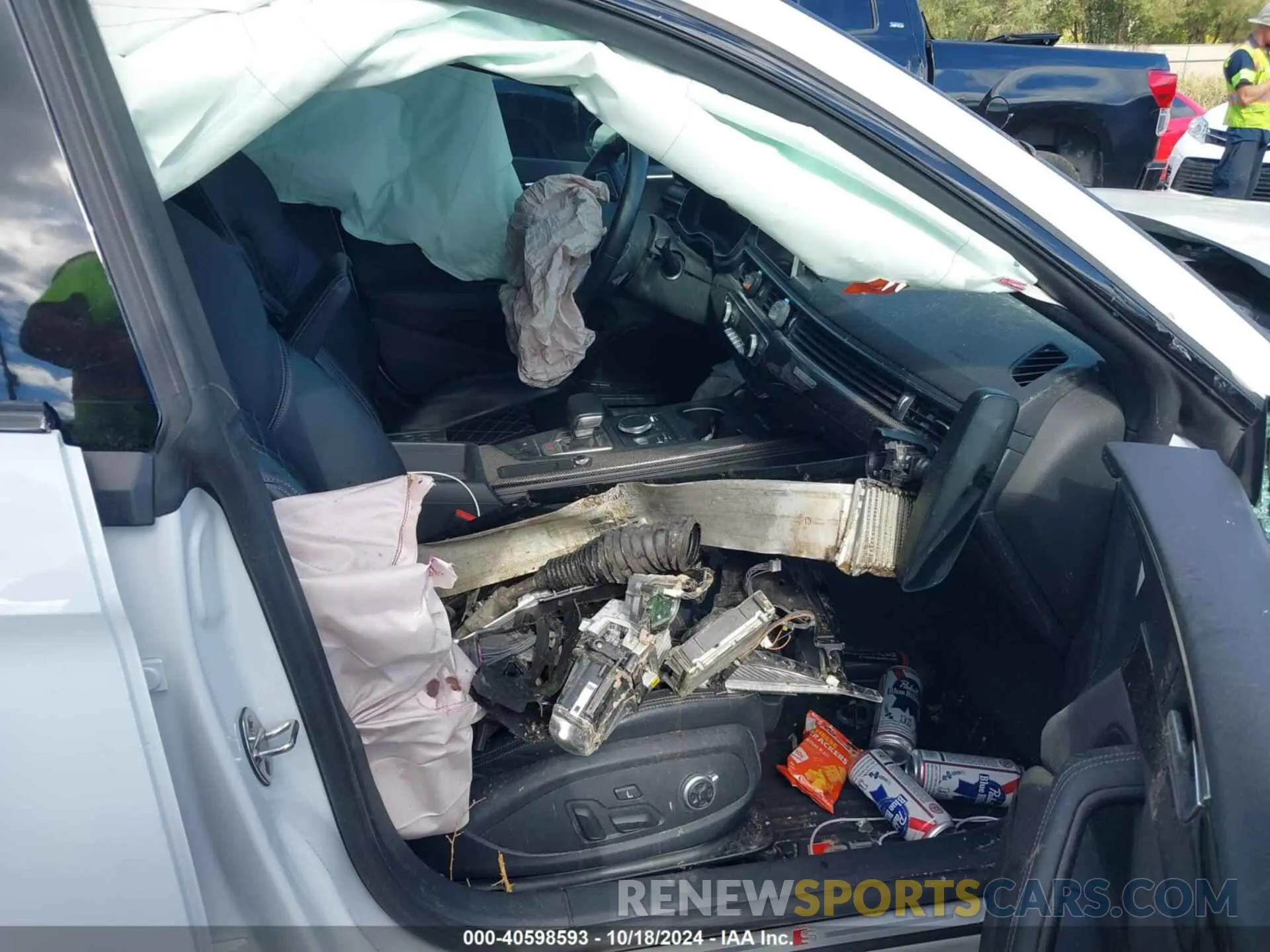 5 fotografías del automóvil dañado WAUB4CF56KA002654 AUDI S5 2019