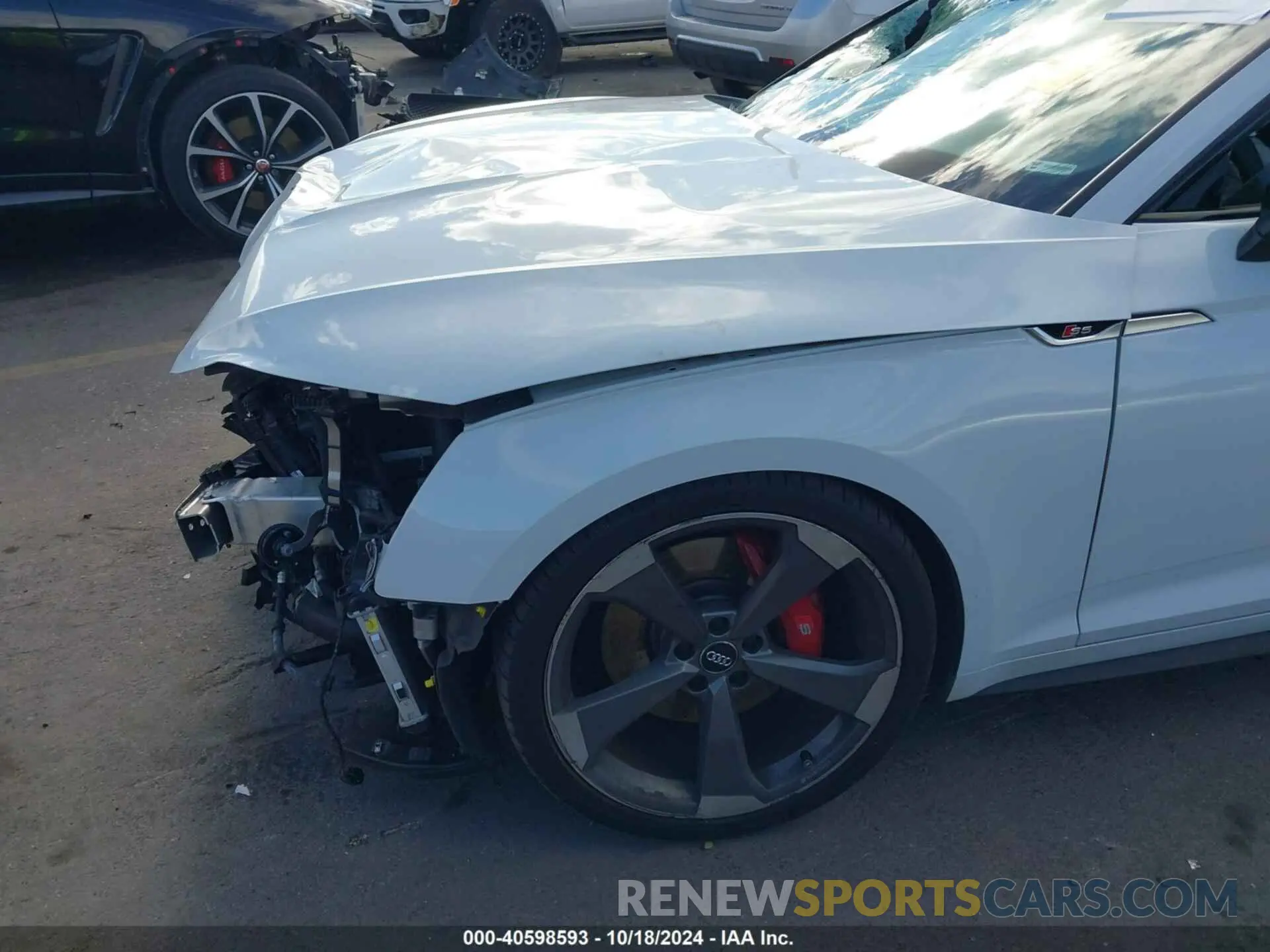6 fotografías del automóvil dañado WAUB4CF56KA002654 AUDI S5 2019