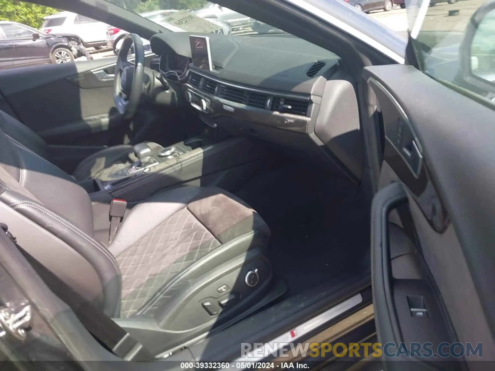 5 fotografías del automóvil dañado WAUB4CF59KA015866 AUDI S5 2019