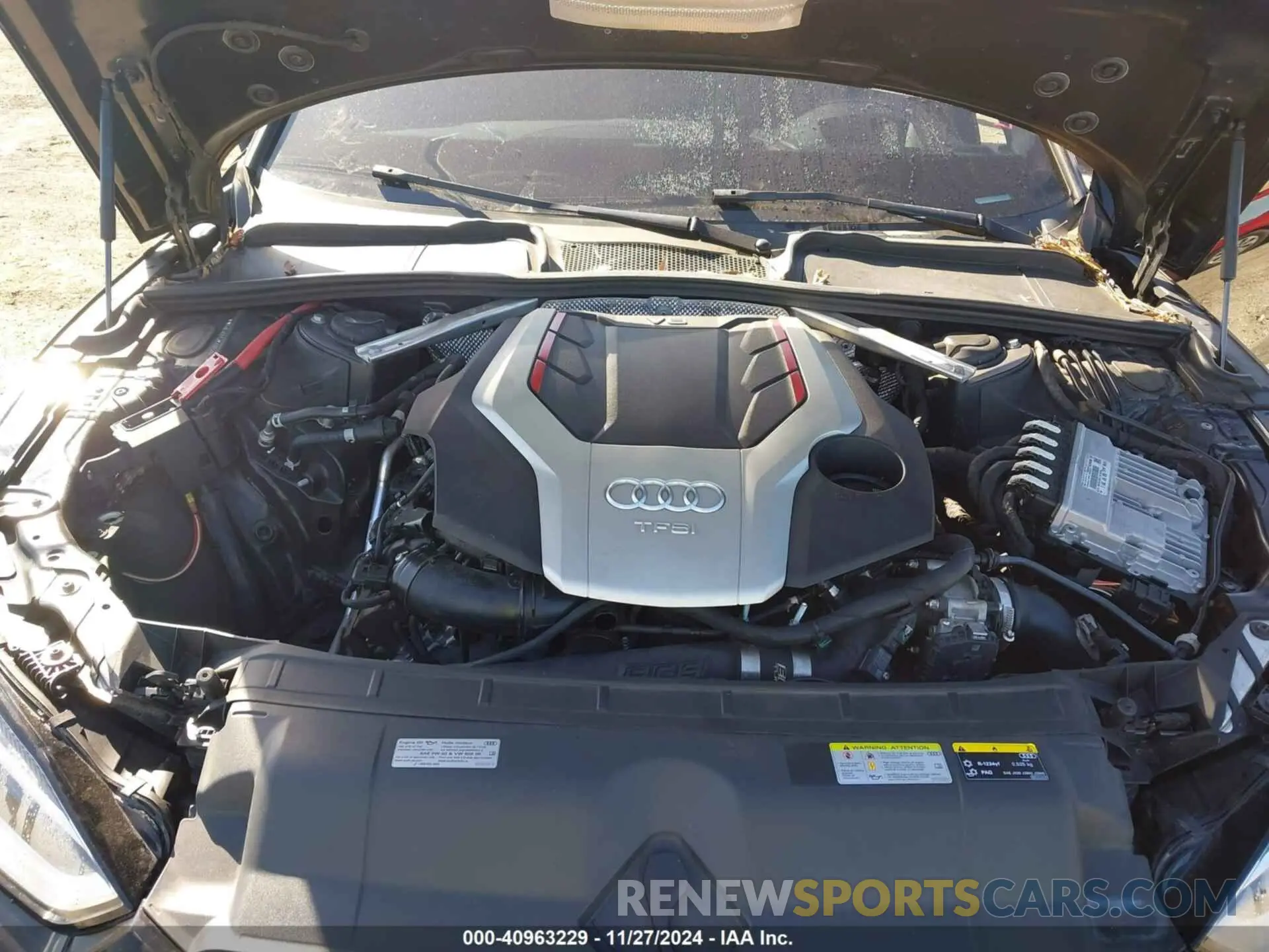 10 fotografías del automóvil dañado WAUC4CF52KA092843 AUDI S5 2019