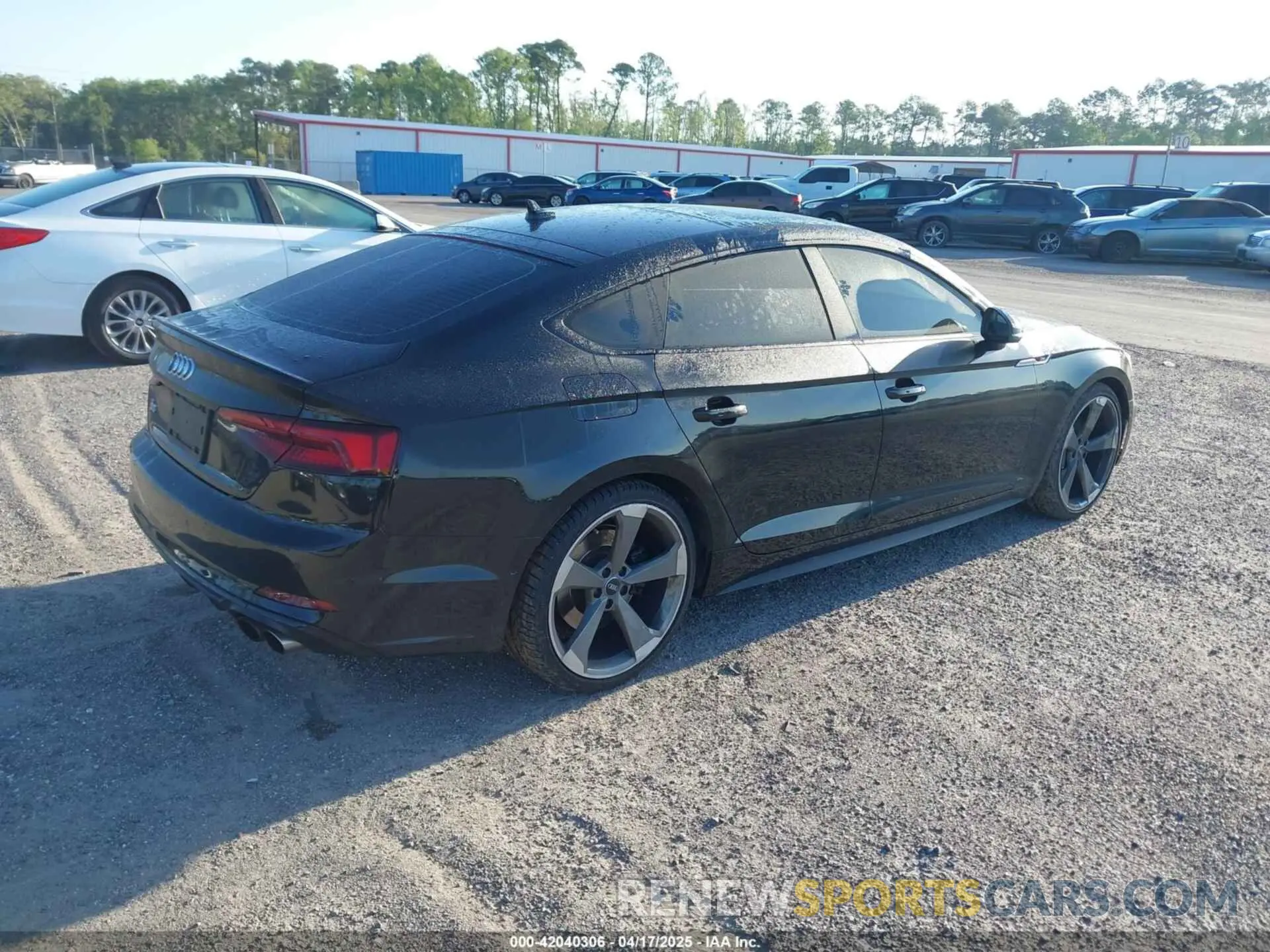 4 fotografías del automóvil dañado WAUC4CF5XKA004458 AUDI S5 2019
