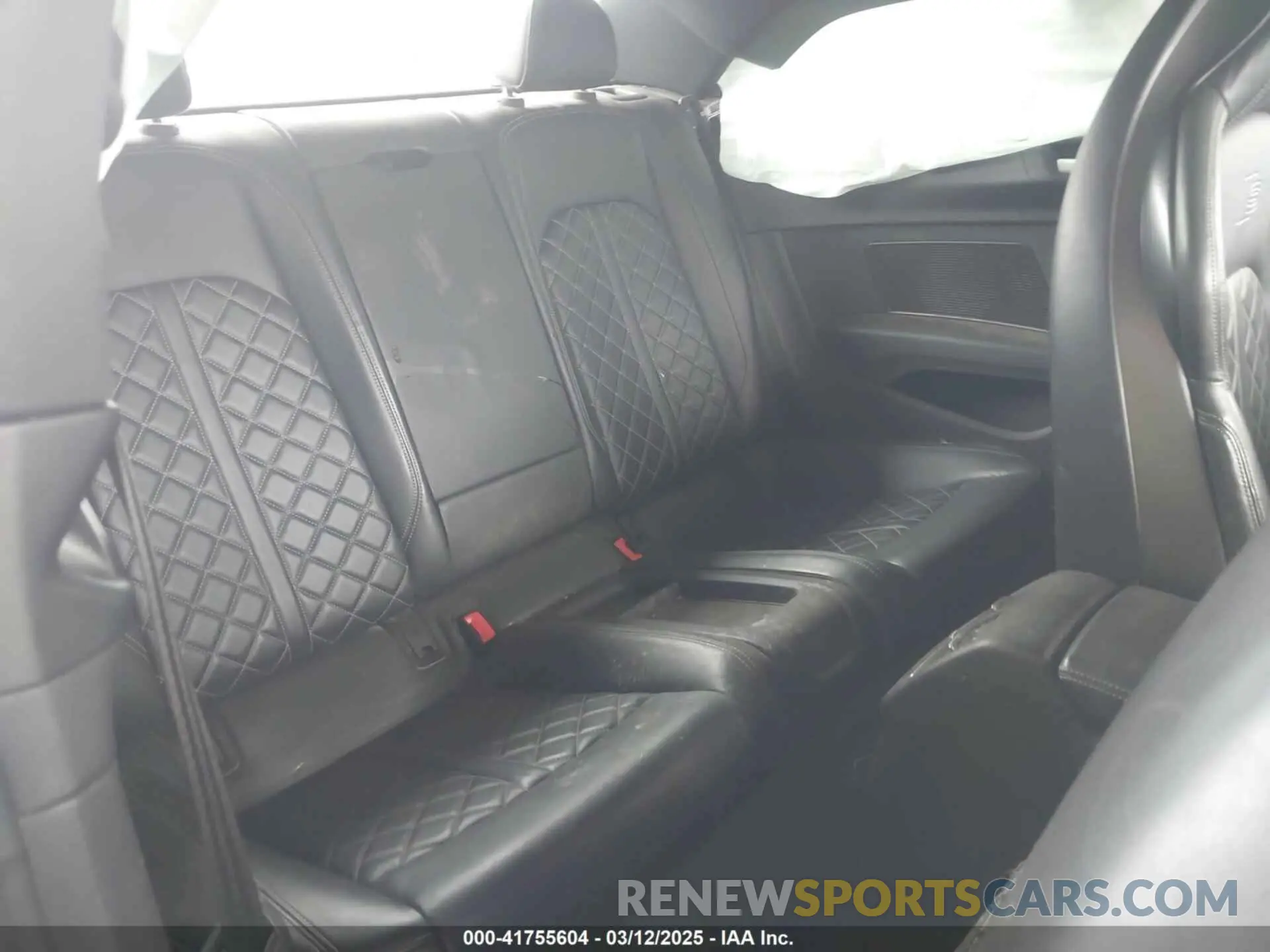 8 fotografías del automóvil dañado WAUP4AF50KA016933 AUDI S5 2019