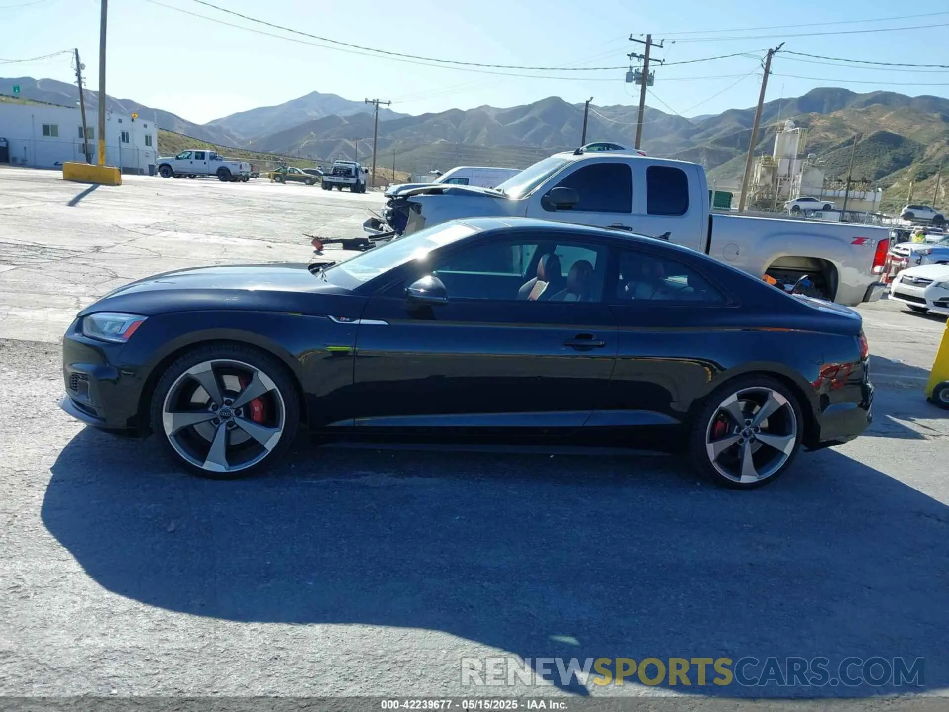 14 fotografías del automóvil dañado WAUR4AF56KA058869 AUDI S5 2019