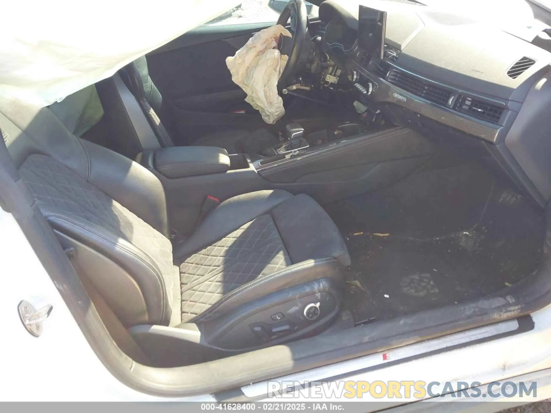 5 fotografías del automóvil dañado WAUP4AF54NA031486 AUDI S5 2022