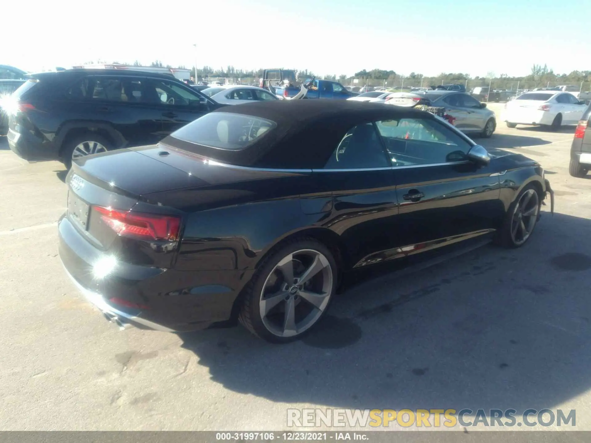 4 fotografías del automóvil dañado WAUY4GF56KN009582 AUDI S5 CABRIOLET 2019