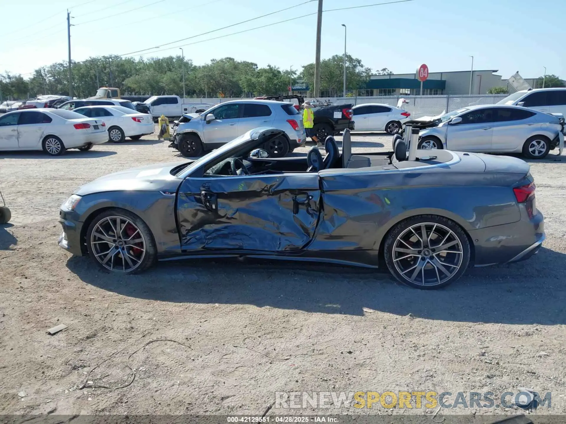 14 fotografías del automóvil dañado WAUY4GF52MN004561 AUDI S5 CABRIOLET 2021