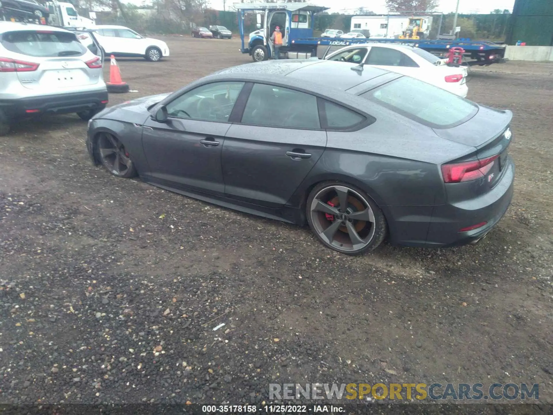 3 fotografías del automóvil dañado WAUB4CF54KA002300 AUDI S5 SPORTBACK 2019