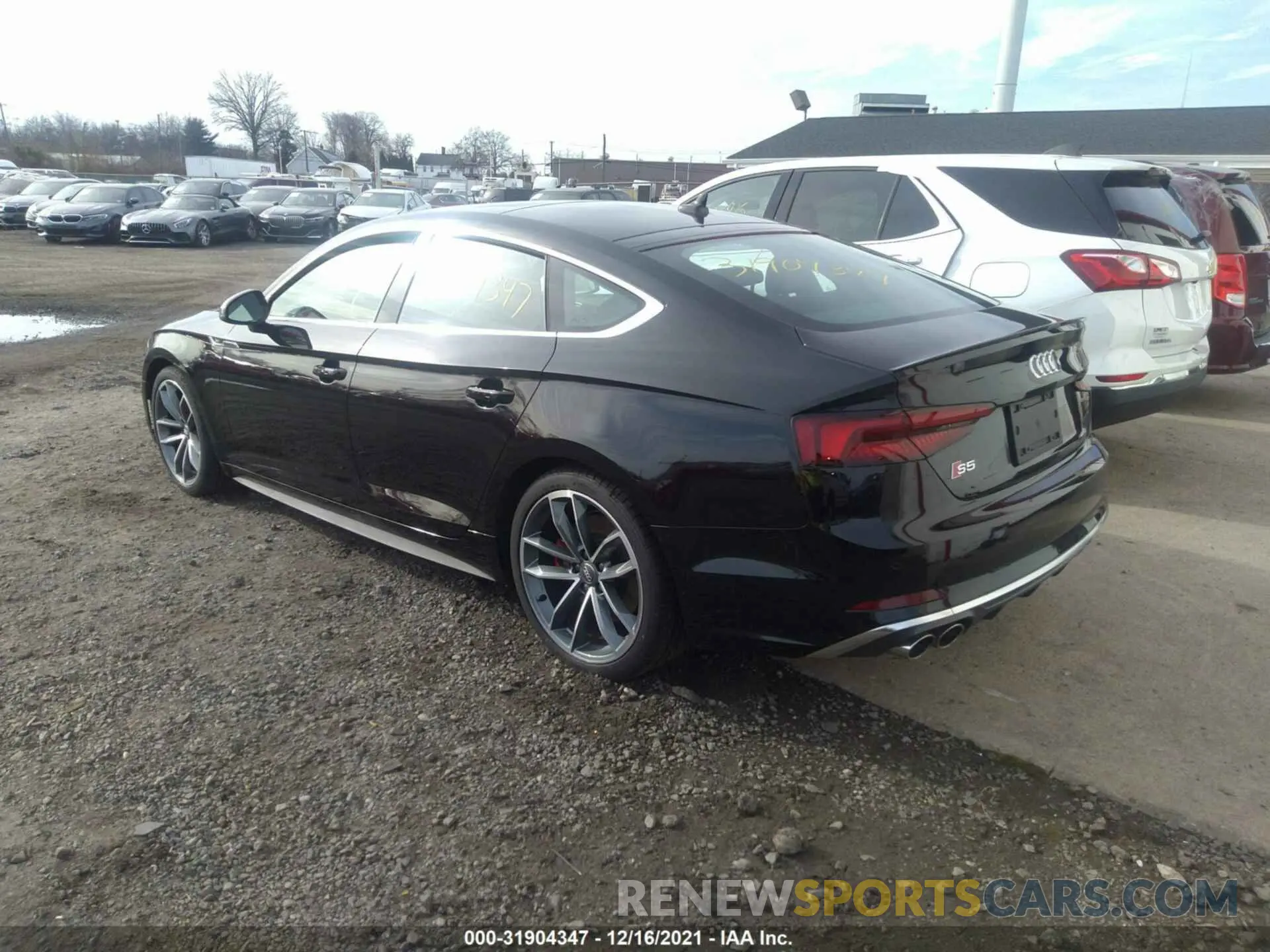3 fotografías del automóvil dañado WAUB4CF57KA098150 AUDI S5 SPORTBACK 2019