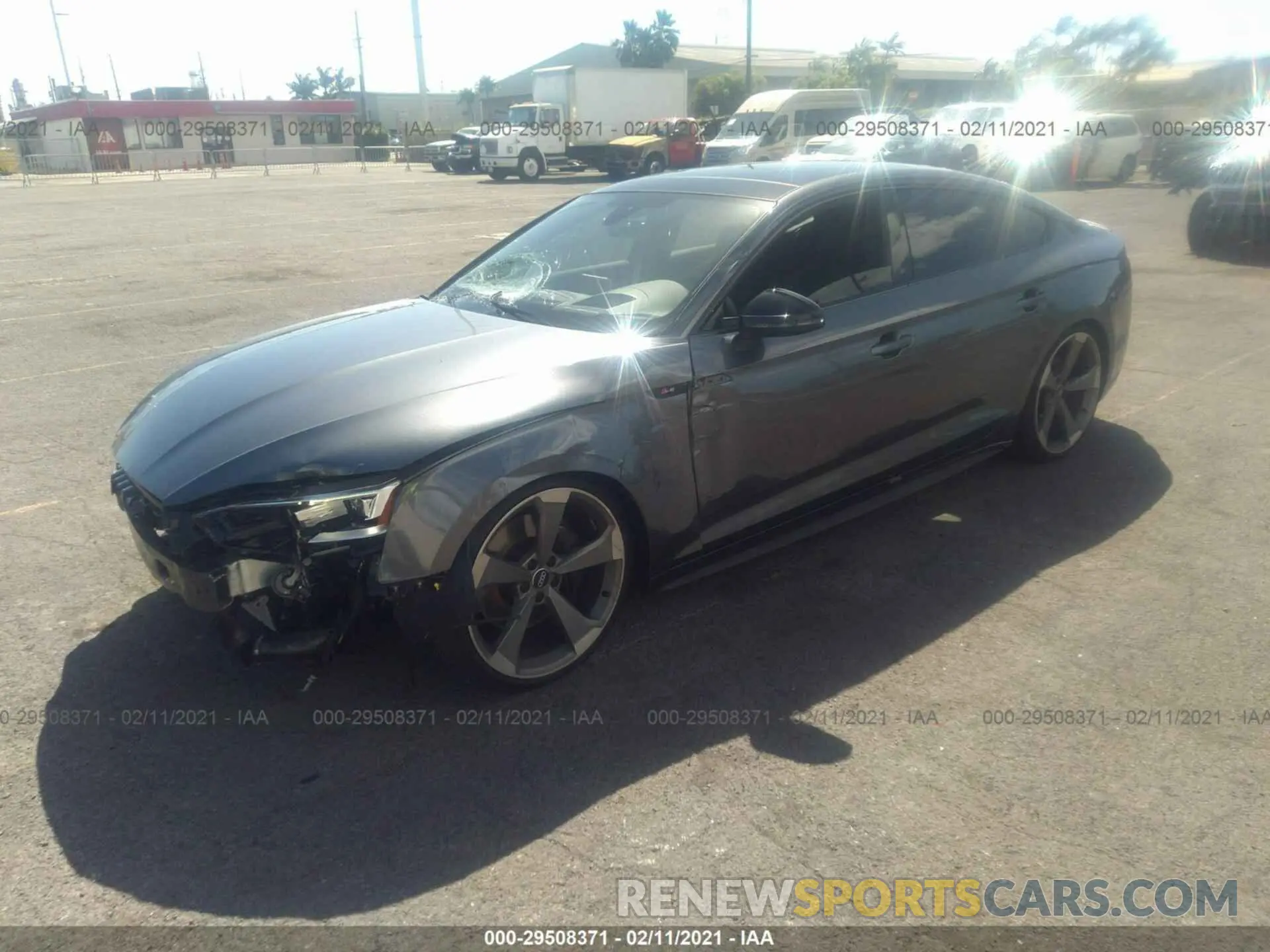 2 fotografías del automóvil dañado WAUC4CF58KA080745 AUDI S5 SPORTBACK 2019