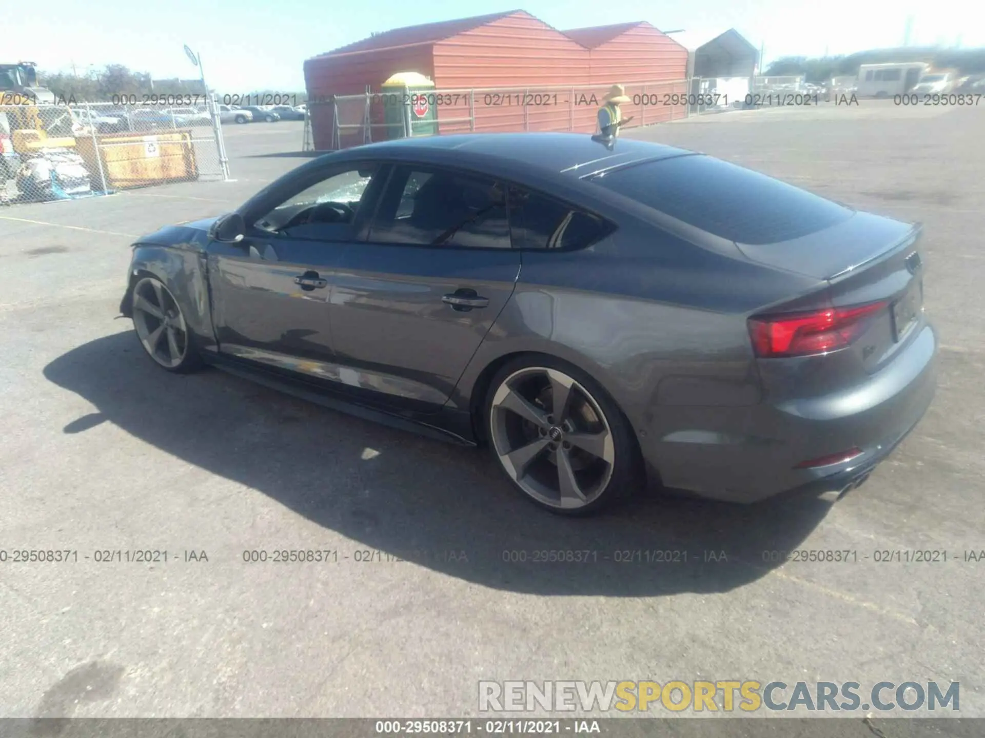 3 fotografías del automóvil dañado WAUC4CF58KA080745 AUDI S5 SPORTBACK 2019