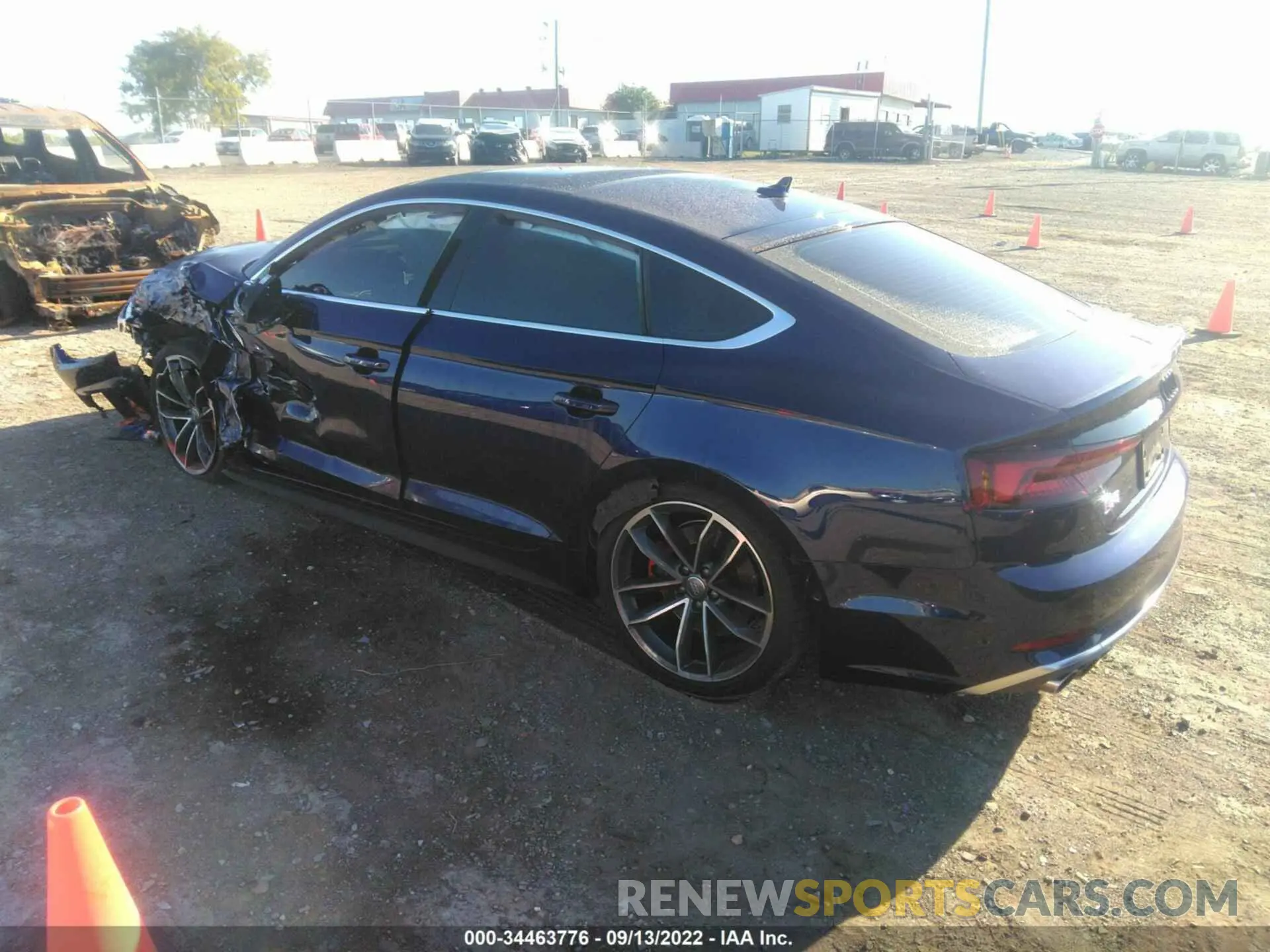 3 fotografías del automóvil dañado WAUC4CF59KA050265 AUDI S5 SPORTBACK 2019