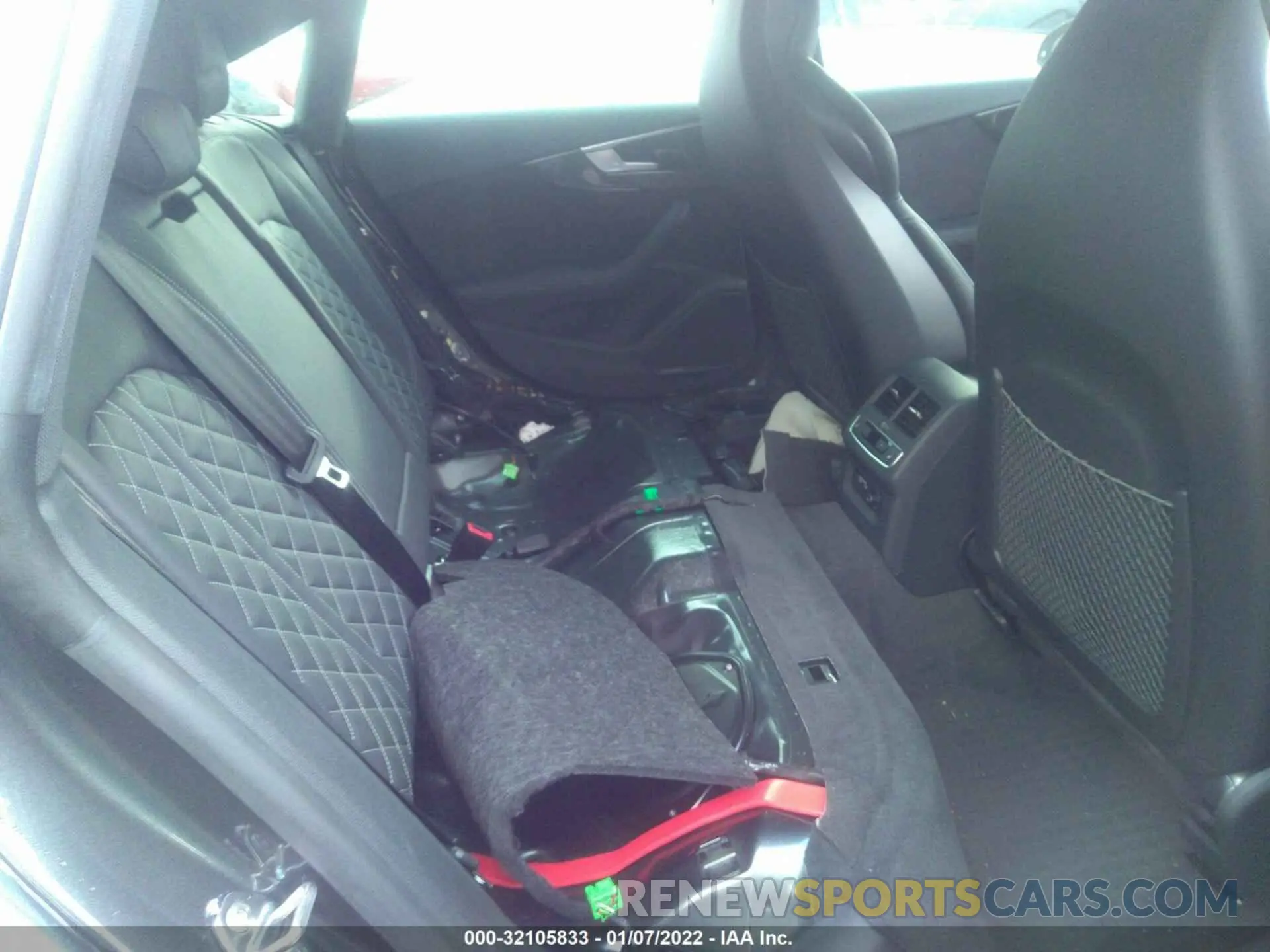 8 fotografías del automóvil dañado WAUB4CF58MA006711 AUDI S5 SPORTBACK 2021