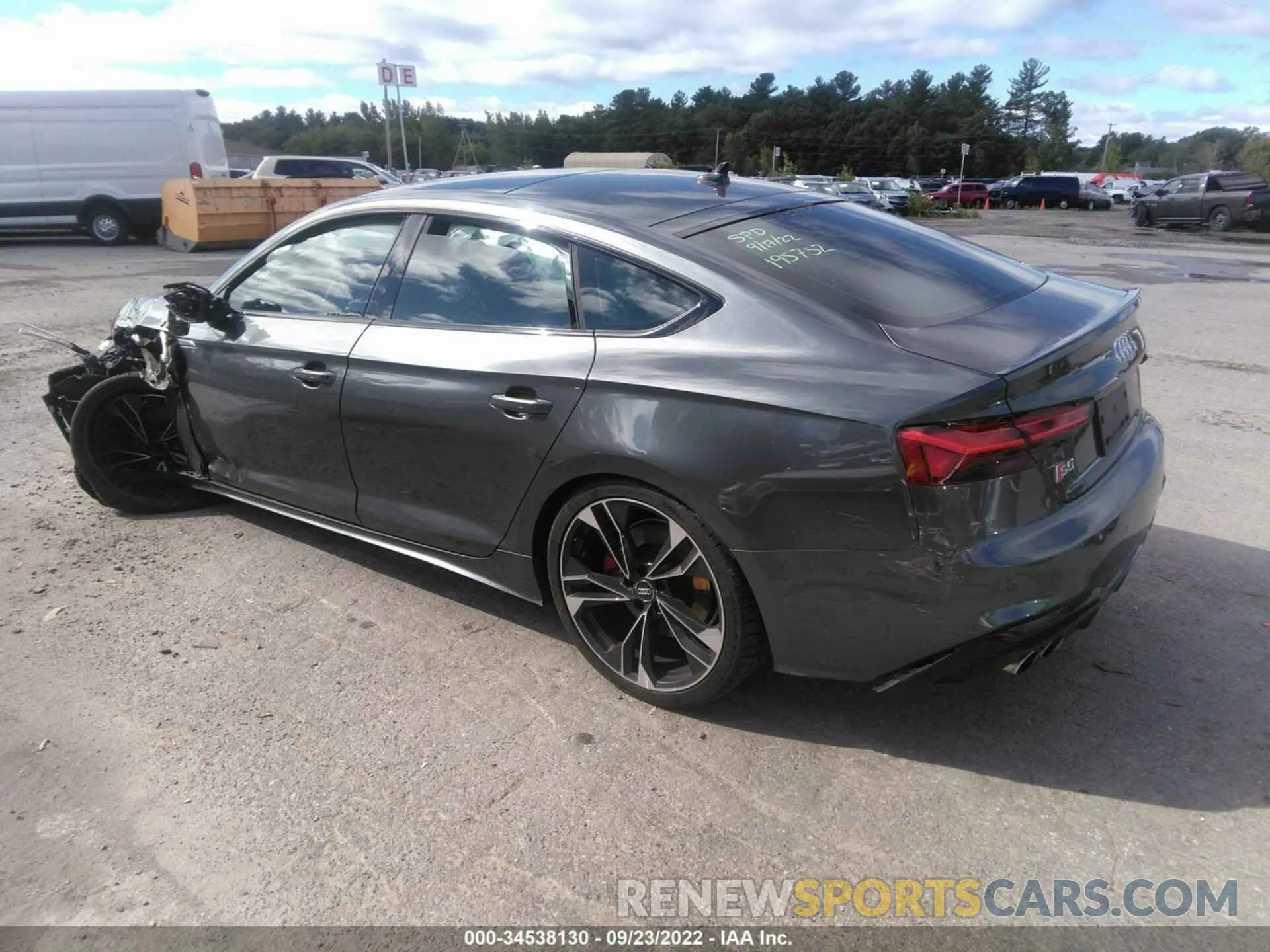 3 fotografías del automóvil dañado WAUC4CF50MA003631 AUDI S5 SPORTBACK 2021