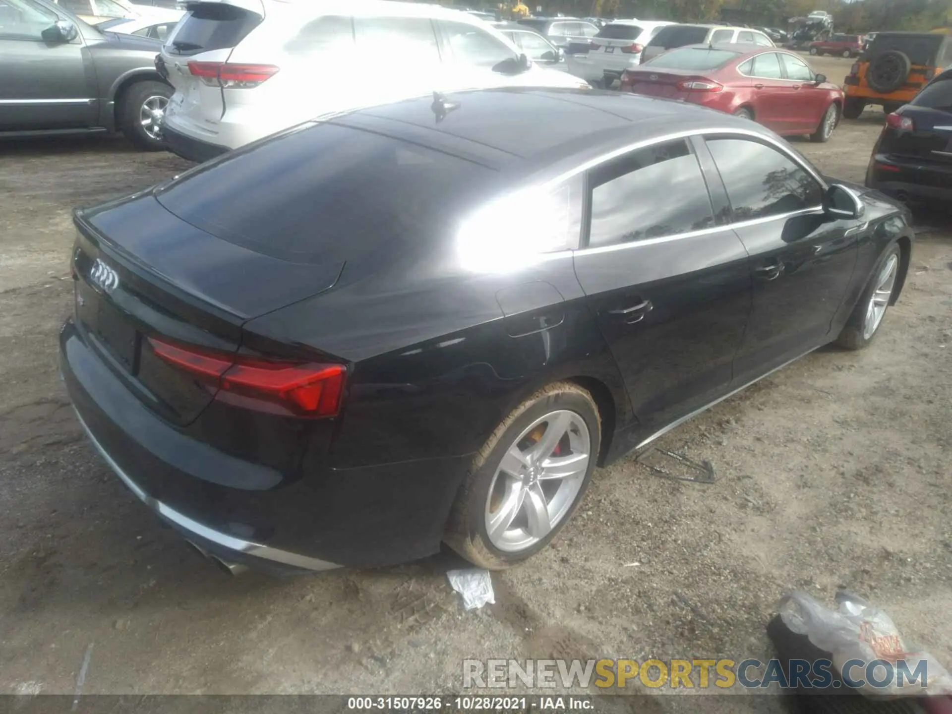 4 fotografías del automóvil dañado WAUC4CF54MA002501 AUDI S5 SPORTBACK 2021