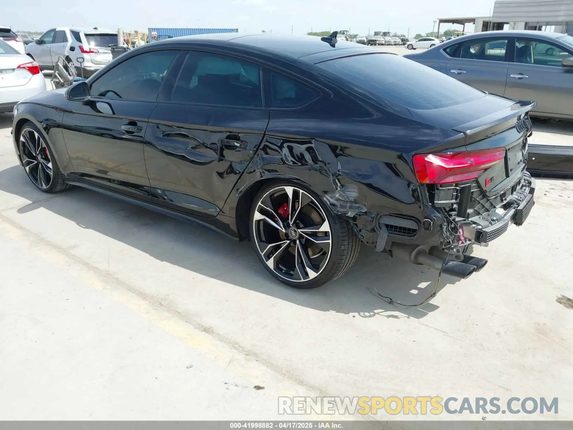3 fotografías del automóvil dañado WAUB4DF52PA011381 AUDI S5 SPORTBACK 2023