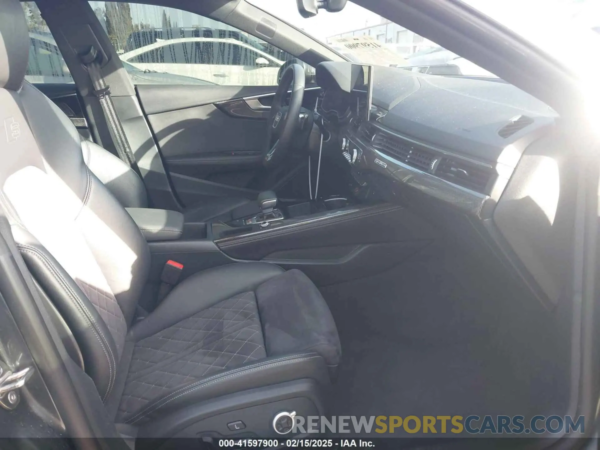 5 fotografías del automóvil dañado WAUC4CF55PA001605 AUDI S5 SPORTBACK 2023