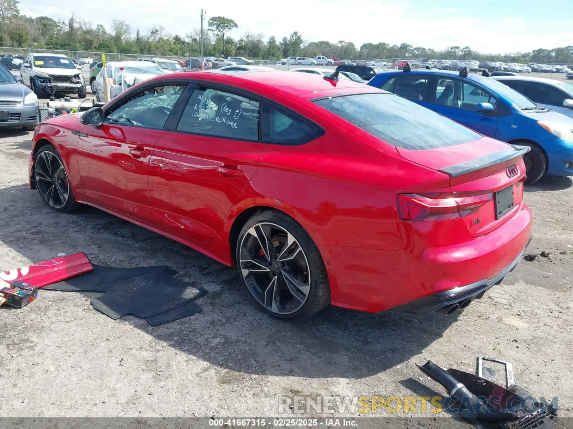 3 fotografías del automóvil dañado WAUB4CF52RA055880 AUDI S5 SPORTBACK 2024