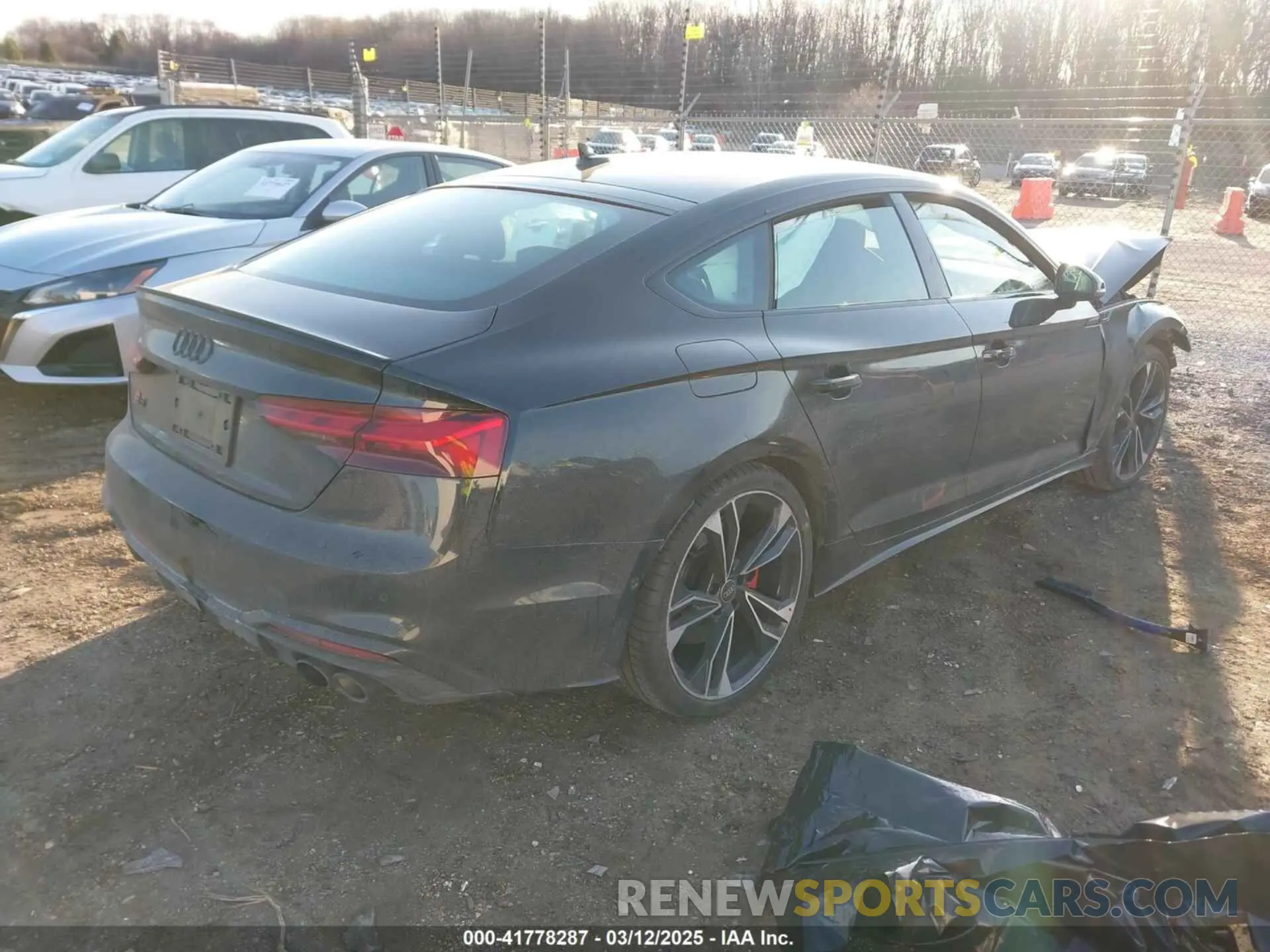 4 fotografías del automóvil dañado WAUB4CF58RA010698 AUDI S5 SPORTBACK 2024