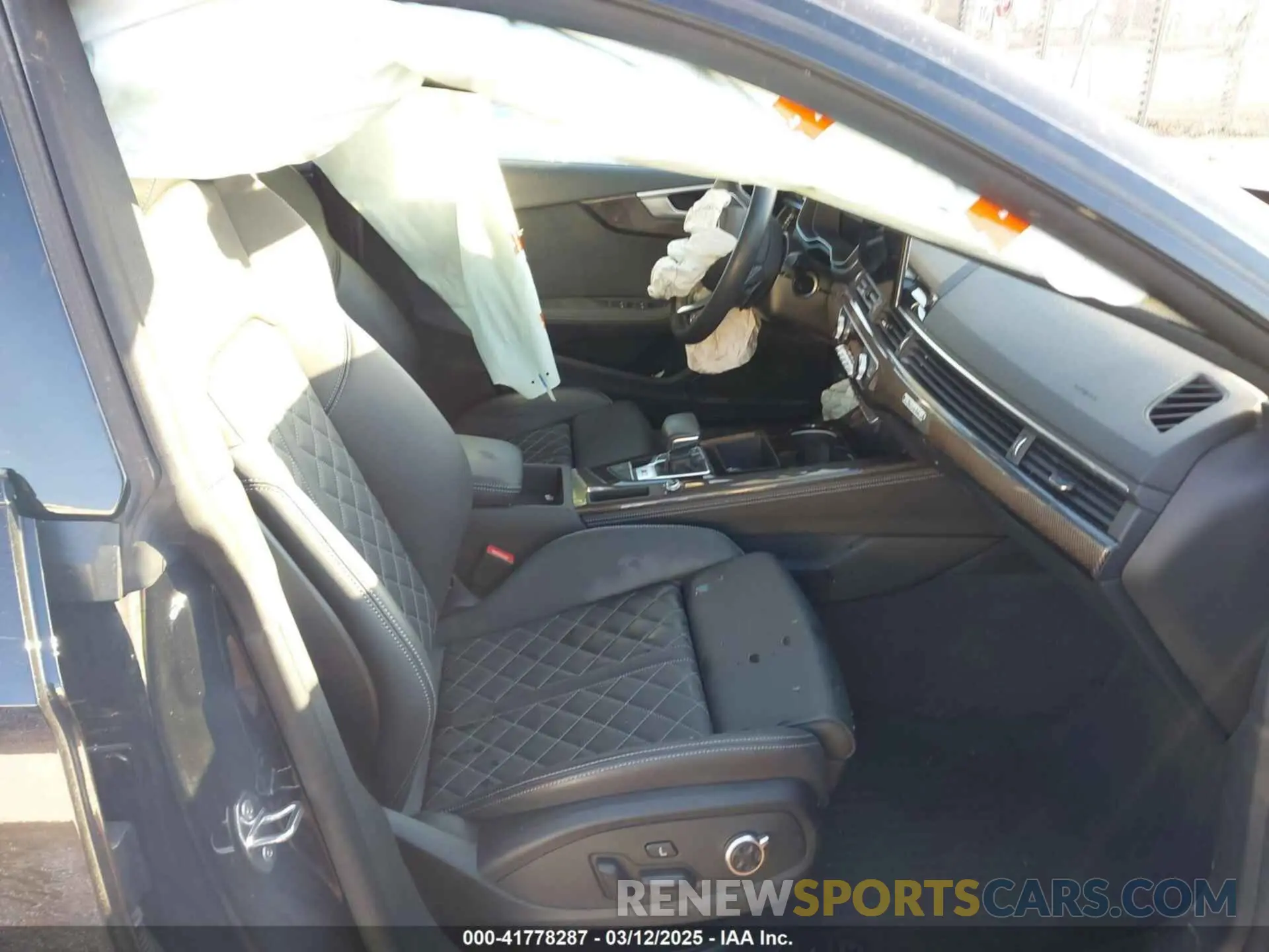 5 fotografías del automóvil dañado WAUB4CF58RA010698 AUDI S5 SPORTBACK 2024