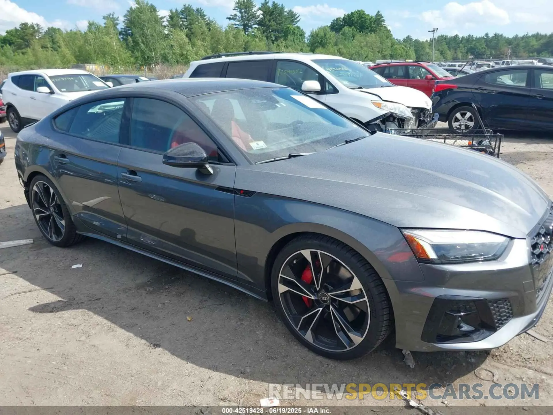 1 fotografías del automóvil dañado WAUC4CF52RA101227 AUDI S5 SPORTBACK 2024