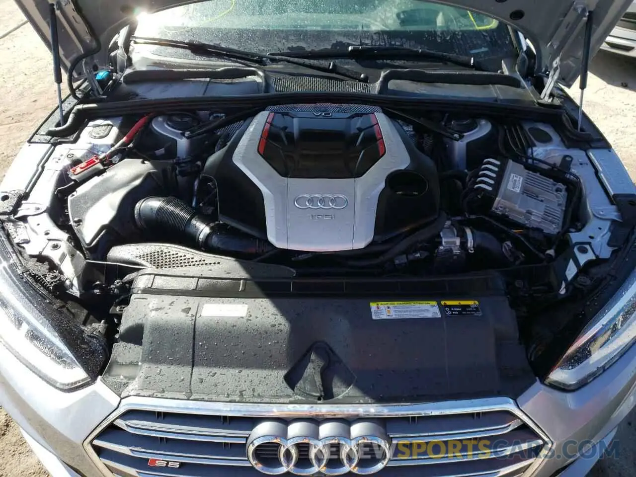 7 fotografías del automóvil dañado WAU24GF55KN008137 AUDI S5/RS5 2019
