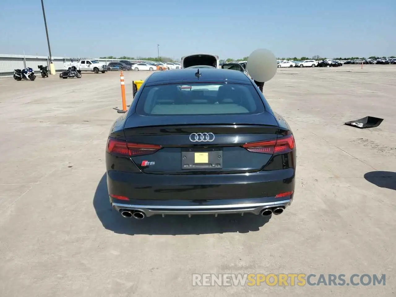 6 fotografías del automóvil dañado WAUA4CF51KA003450 AUDI S5/RS5 2019