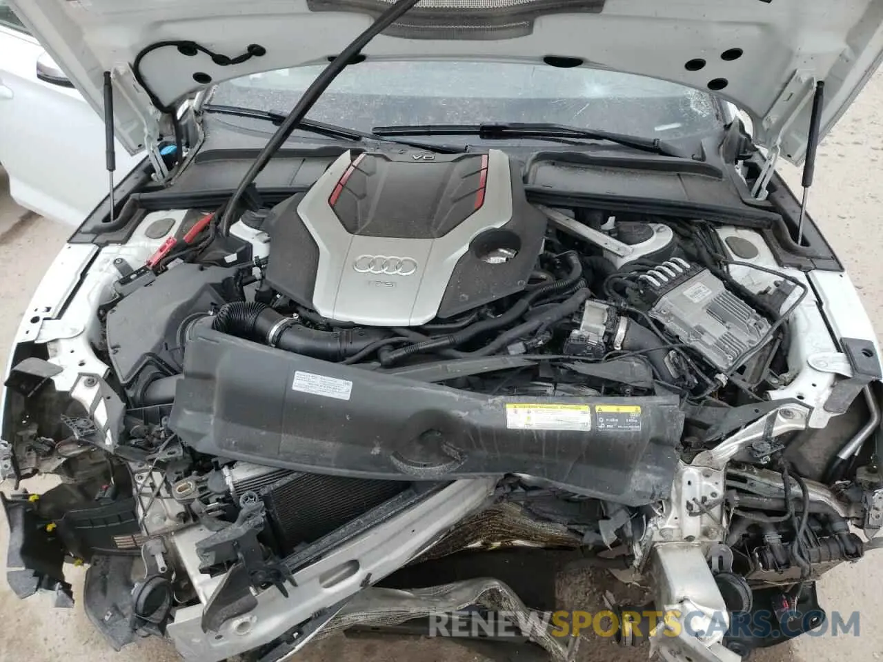 11 fotografías del automóvil dañado WAUB4CF54KA022823 AUDI S5/RS5 2019