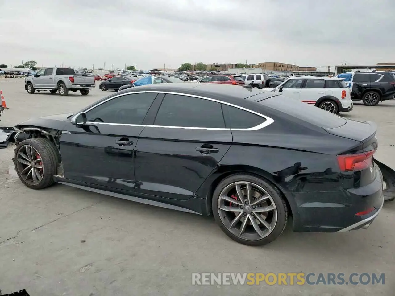 2 fotografías del automóvil dañado WAUC4CF54KA044826 AUDI S5/RS5 2019
