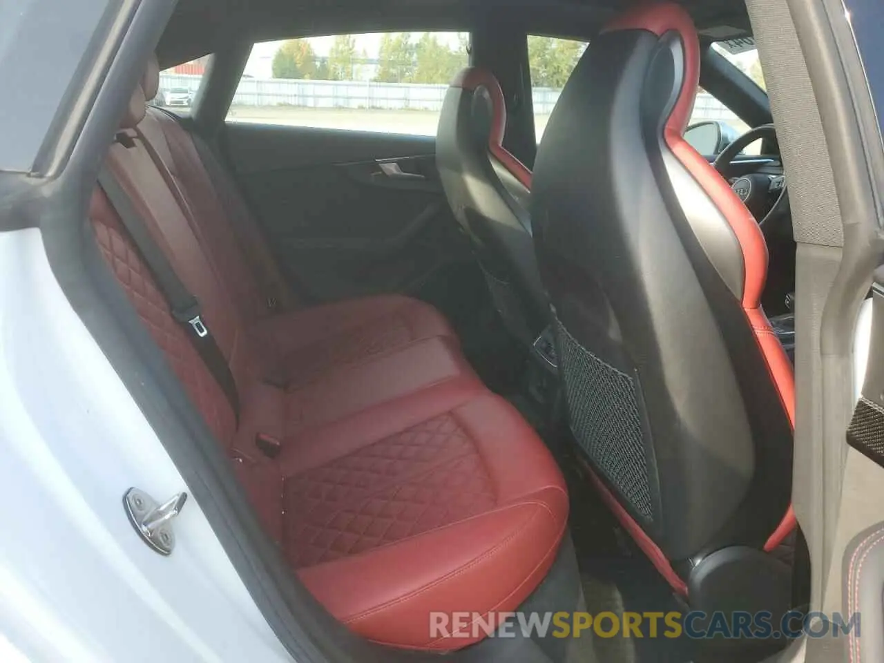 10 fotografías del automóvil dañado WAUC4CF55KA071856 AUDI S5/RS5 2019