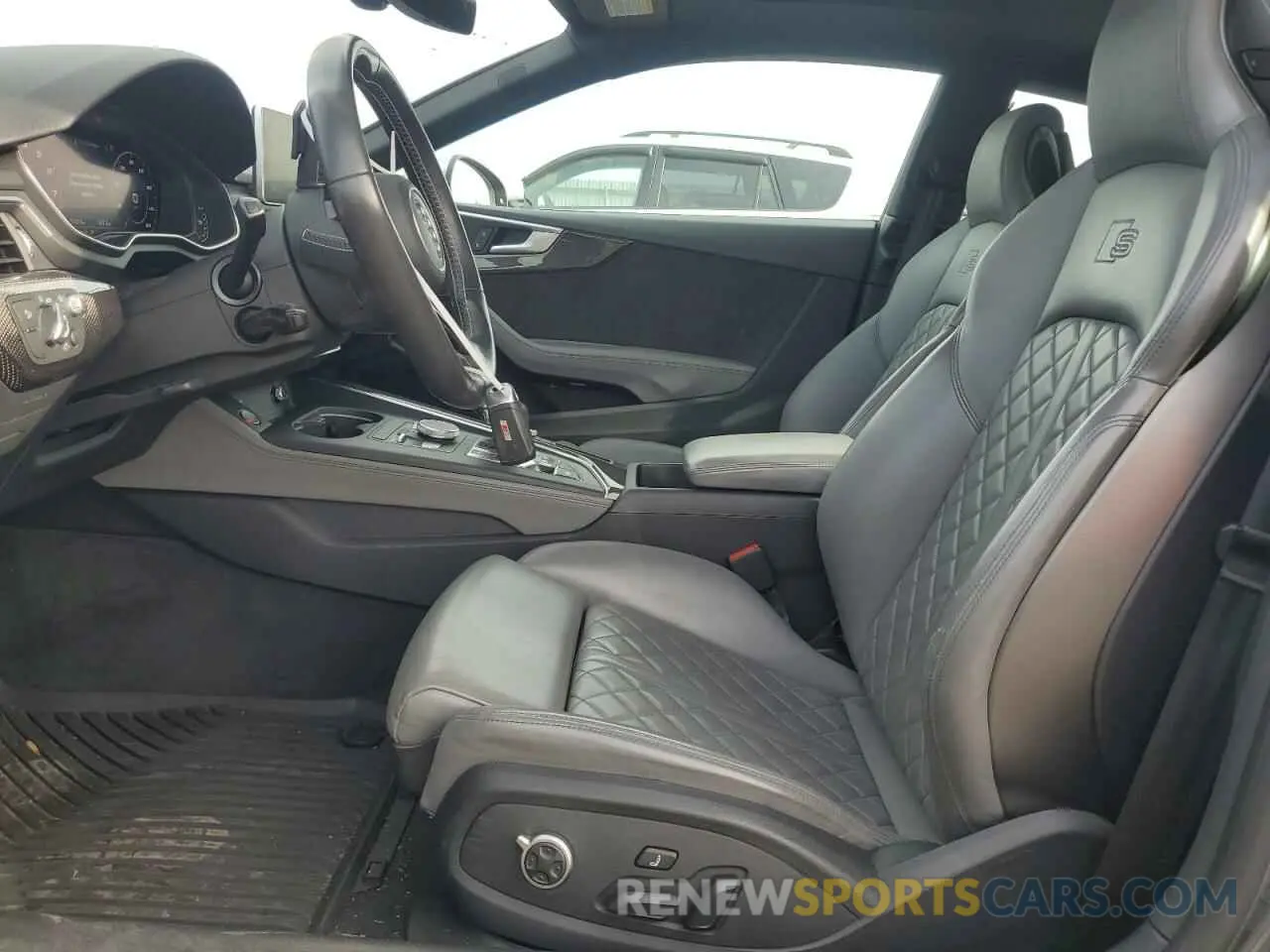 7 fotografías del automóvil dañado WAUR4AF58KA061529 AUDI S5/RS5 2019