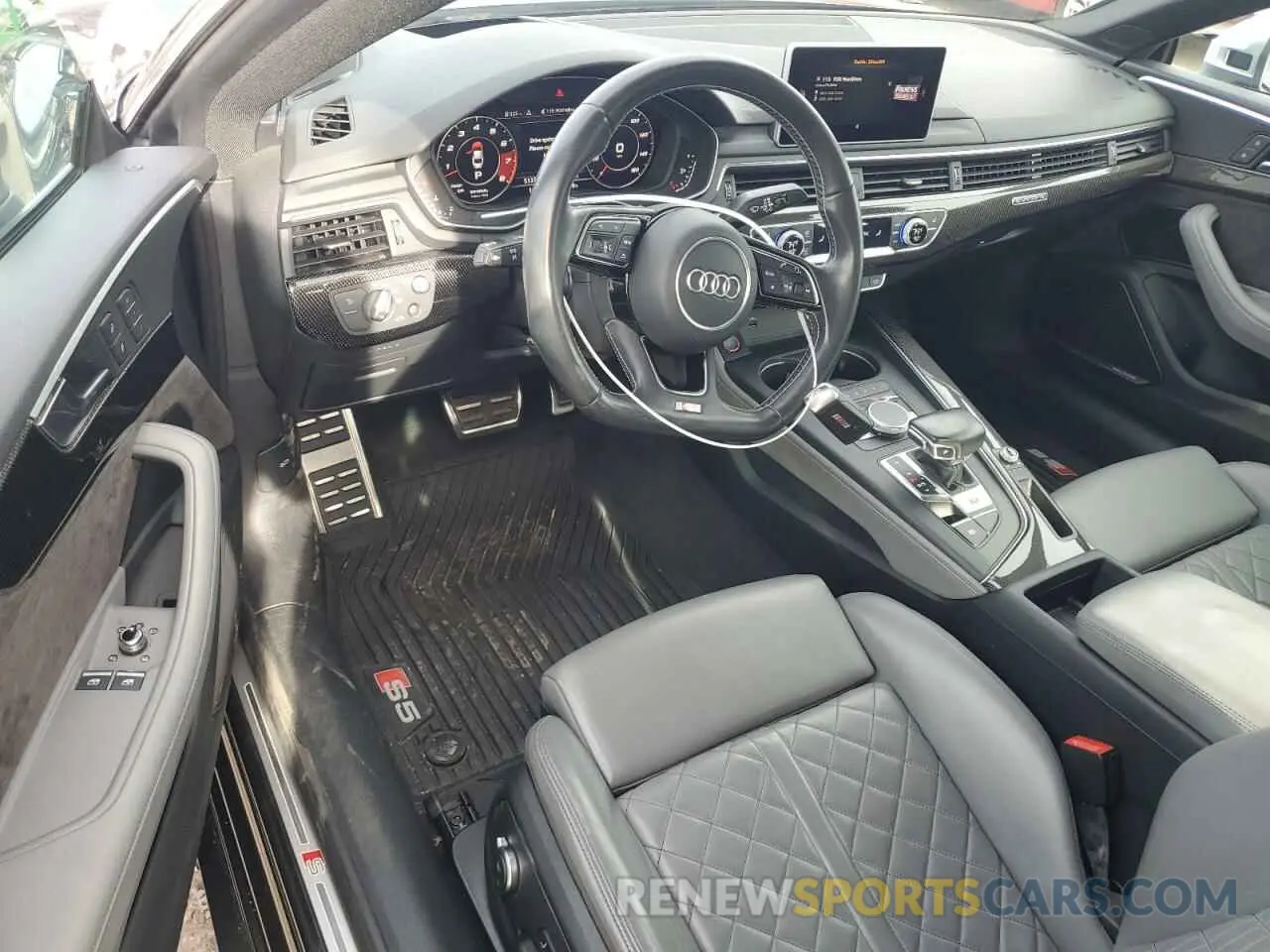8 fotografías del automóvil dañado WAUR4AF58KA061529 AUDI S5/RS5 2019