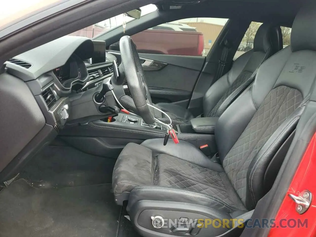 7 fotografías del automóvil dañado WUABWCF50KA903230 AUDI S5/RS5 2019