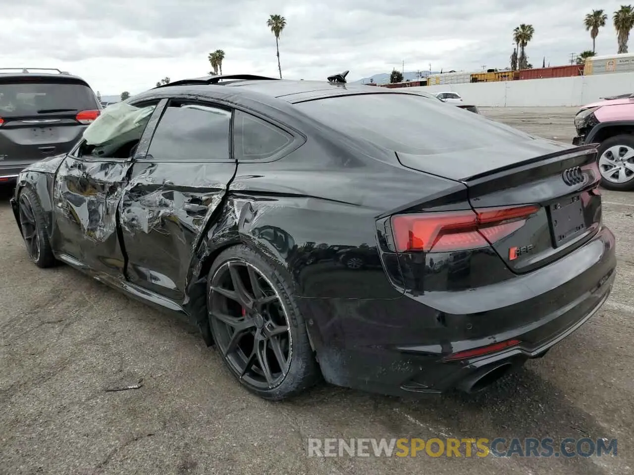 2 fotografías del automóvil dañado WUABWCF51KA902832 AUDI S5/RS5 2019