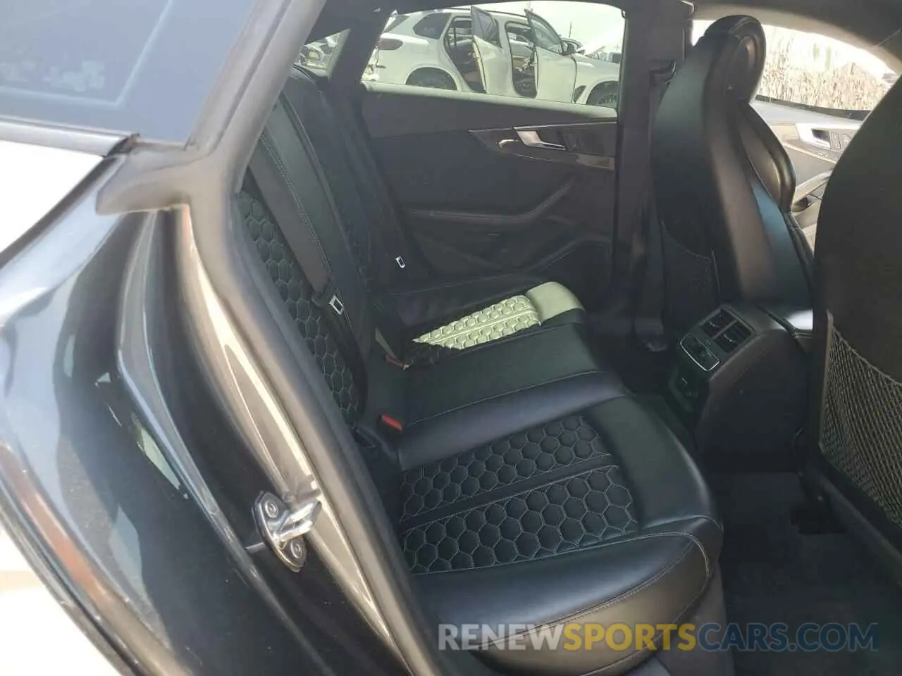 10 fotografías del automóvil dañado WUABWCF53KA900418 AUDI S5/RS5 2019