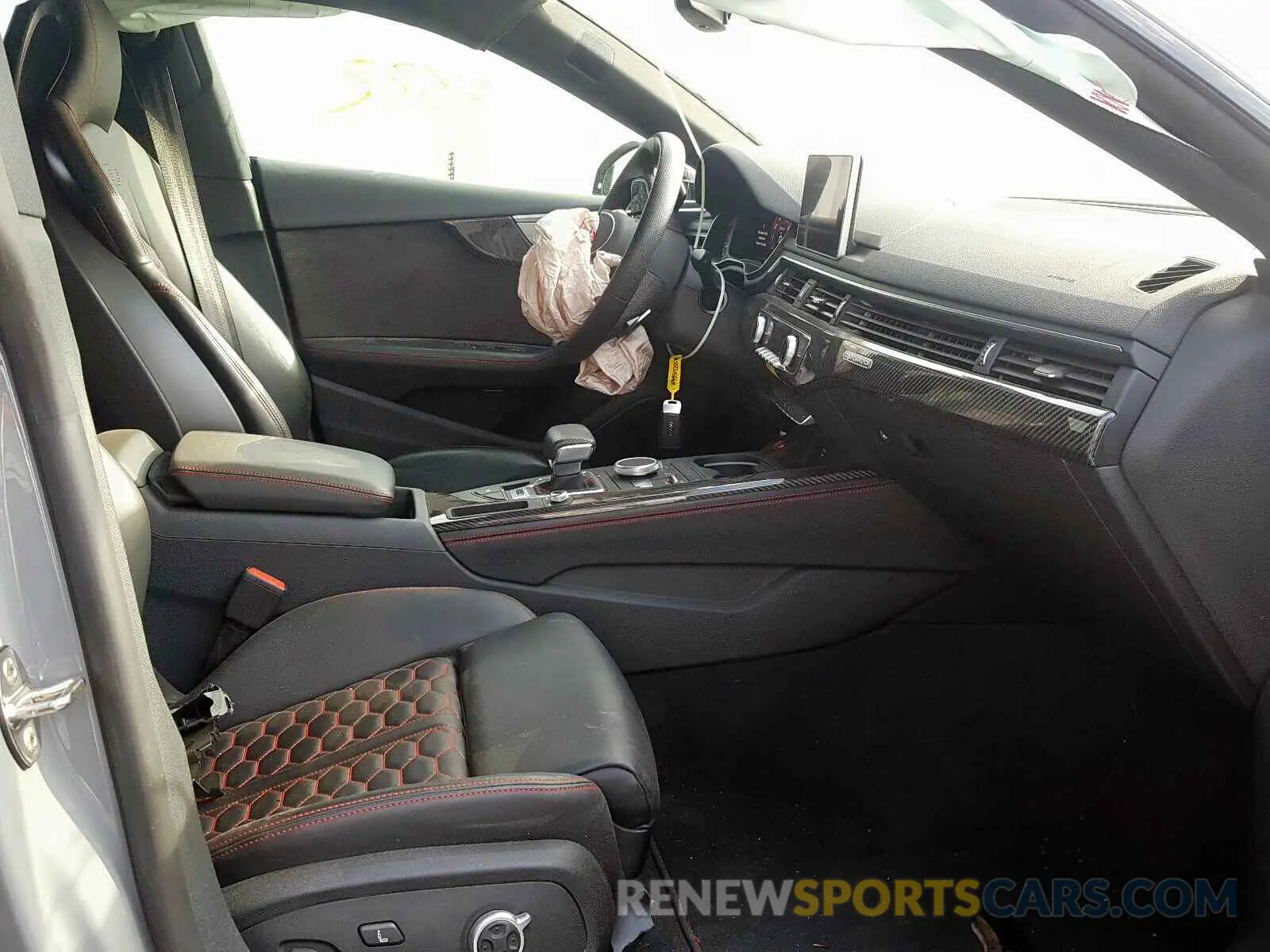 5 fotografías del automóvil dañado WUABWCF59KA901119 AUDI S5/RS5 2019