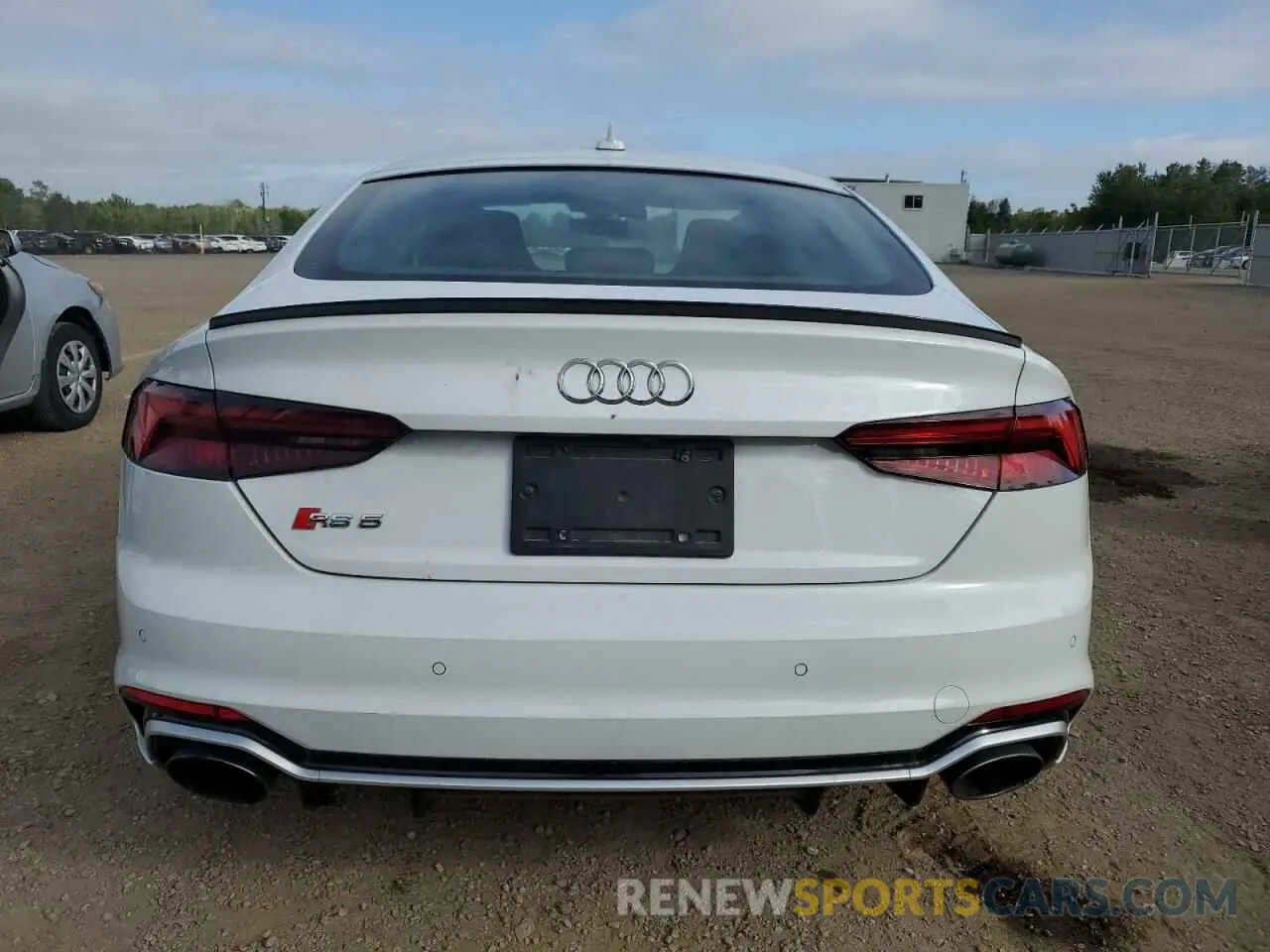 6 fotografías del automóvil dañado WUACWCF50KA901224 AUDI S5/RS5 2019