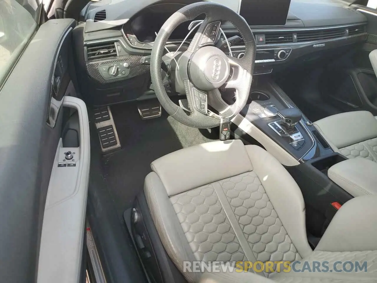 8 fotografías del automóvil dañado WUAPWAF58KA907195 AUDI S5/RS5 2019