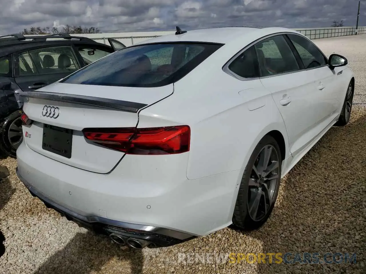 4 fotografías del automóvil dañado WAUB4CF50NA008468 AUDI S5/RS5 2022