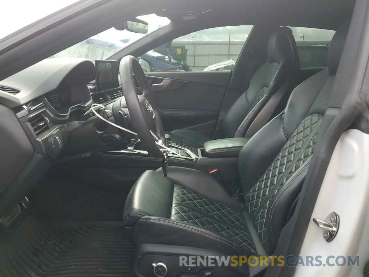 7 fotografías del automóvil dañado WAUC4CF52NA039905 AUDI S5/RS5 2022