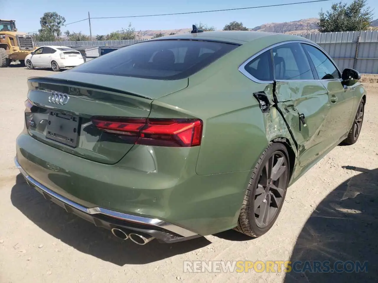 4 fotografías del automóvil dañado WAUC4DF57NA007828 AUDI S5/RS5 2022