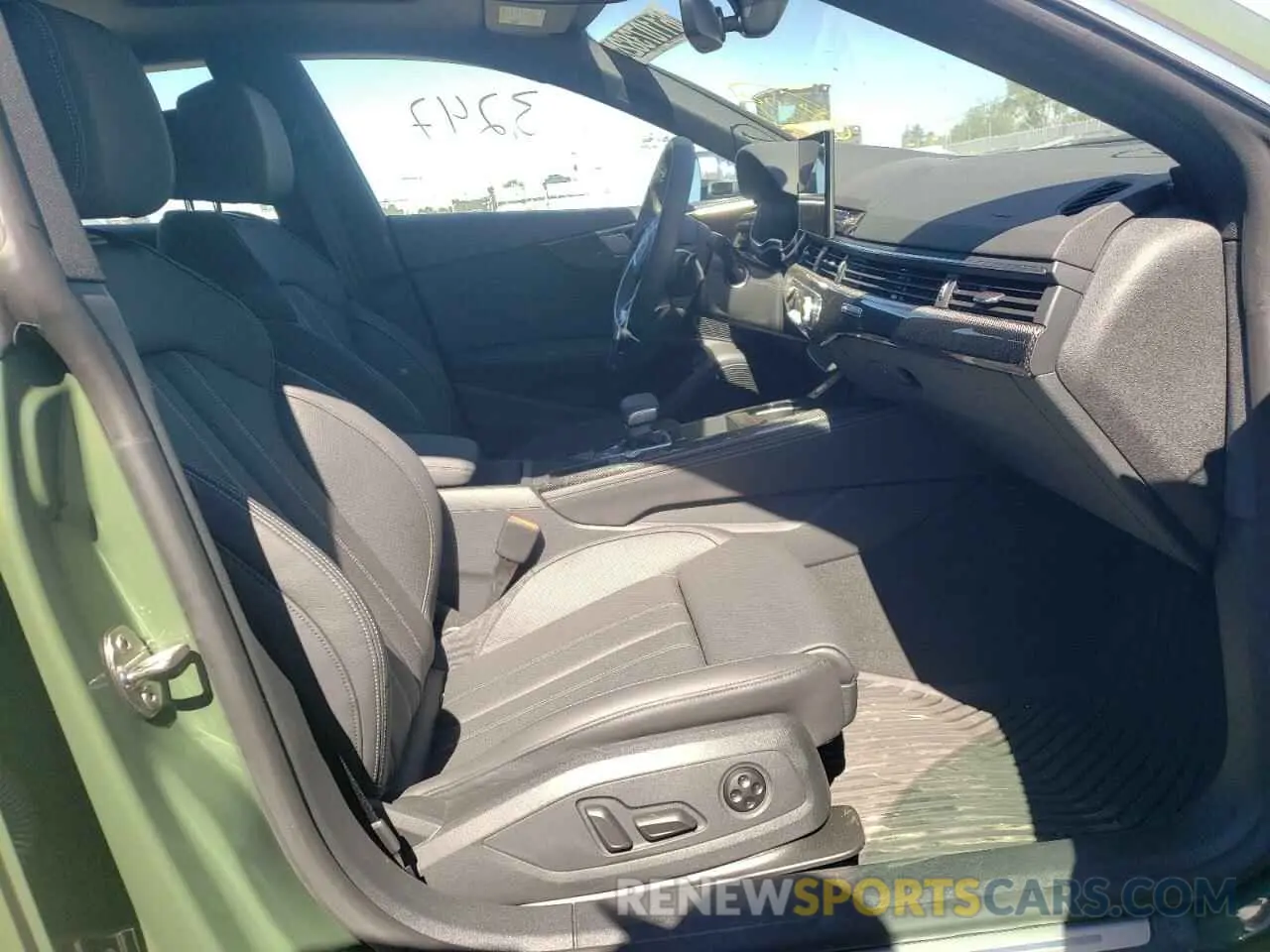 5 fotografías del automóvil dañado WAUC4DF57NA007828 AUDI S5/RS5 2022