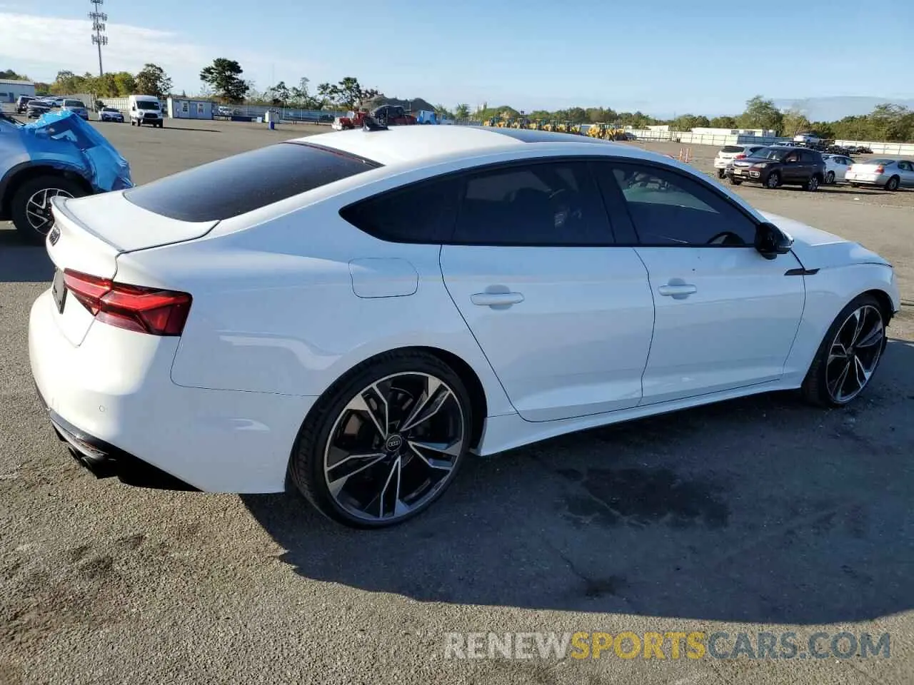 3 fotografías del automóvil dañado WAUC4CF51PA018465 AUDI S5/RS5 2023