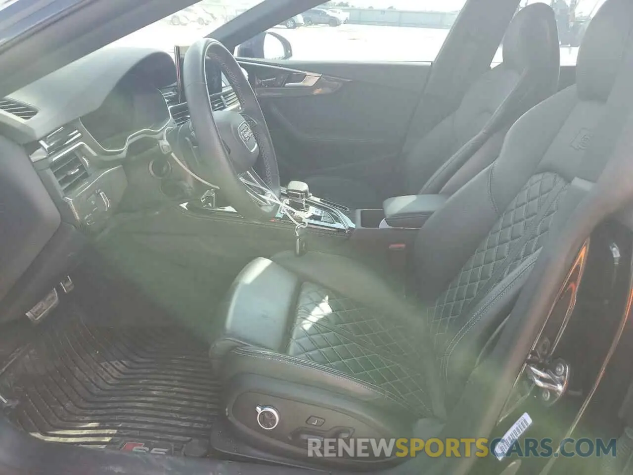7 fotografías del automóvil dañado WAUC4CF55PA010885 AUDI S5/RS5 2023