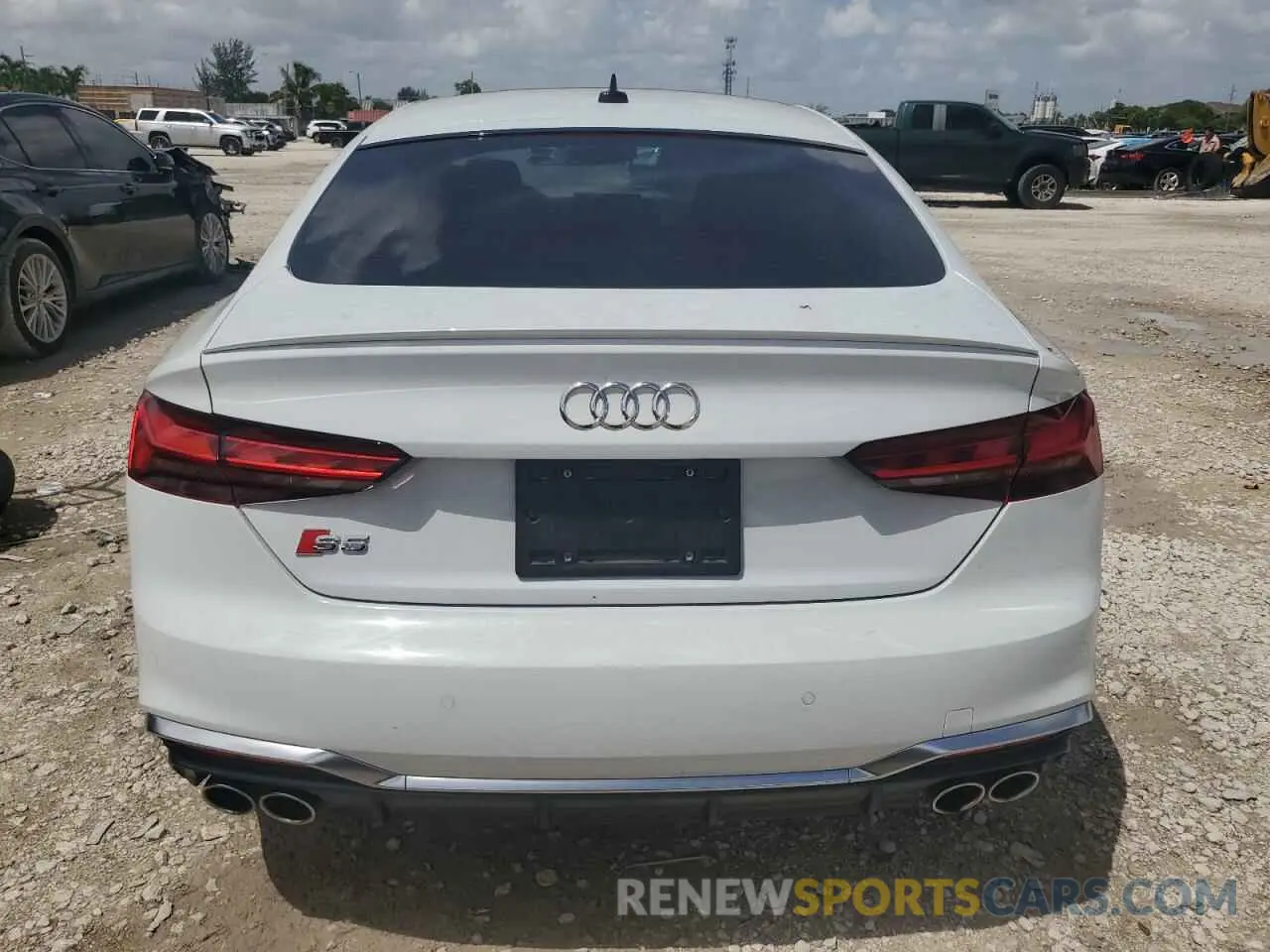6 fotografías del automóvil dañado WAUC4CF55PA011745 AUDI S5/RS5 2023