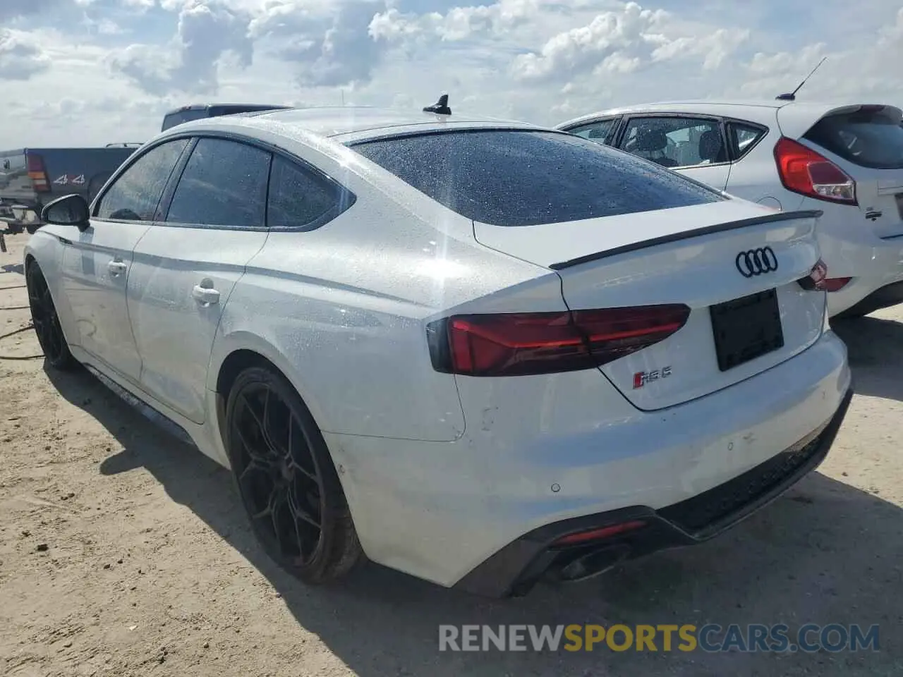 2 fotografías del automóvil dañado WUAAWCF55PA900469 AUDI S5/RS5 2023