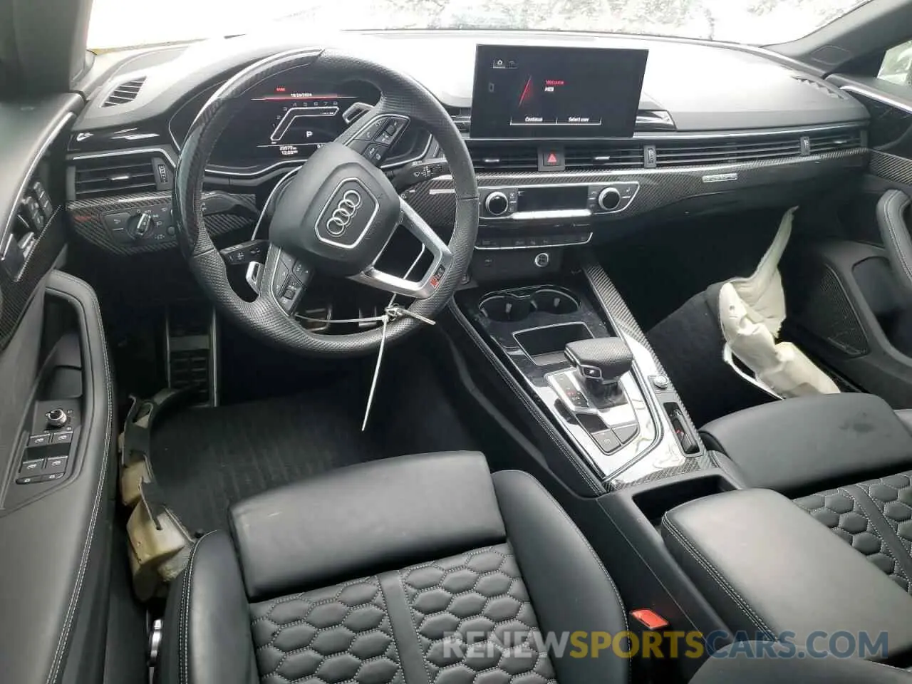 8 fotografías del automóvil dañado WUAAWCF55PA900469 AUDI S5/RS5 2023