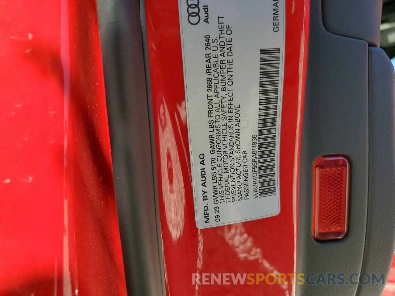 12 fotografías del automóvil dañado WAUB4DF56RA011936 AUDI S5/RS5 2024