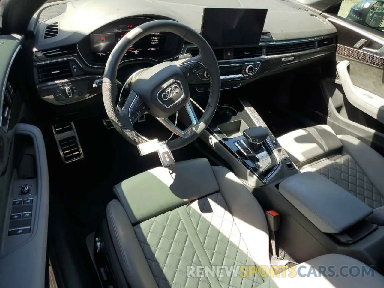 8 fotografías del automóvil dañado WAUW4GF58RN006622 AUDI S5/RS5 2024