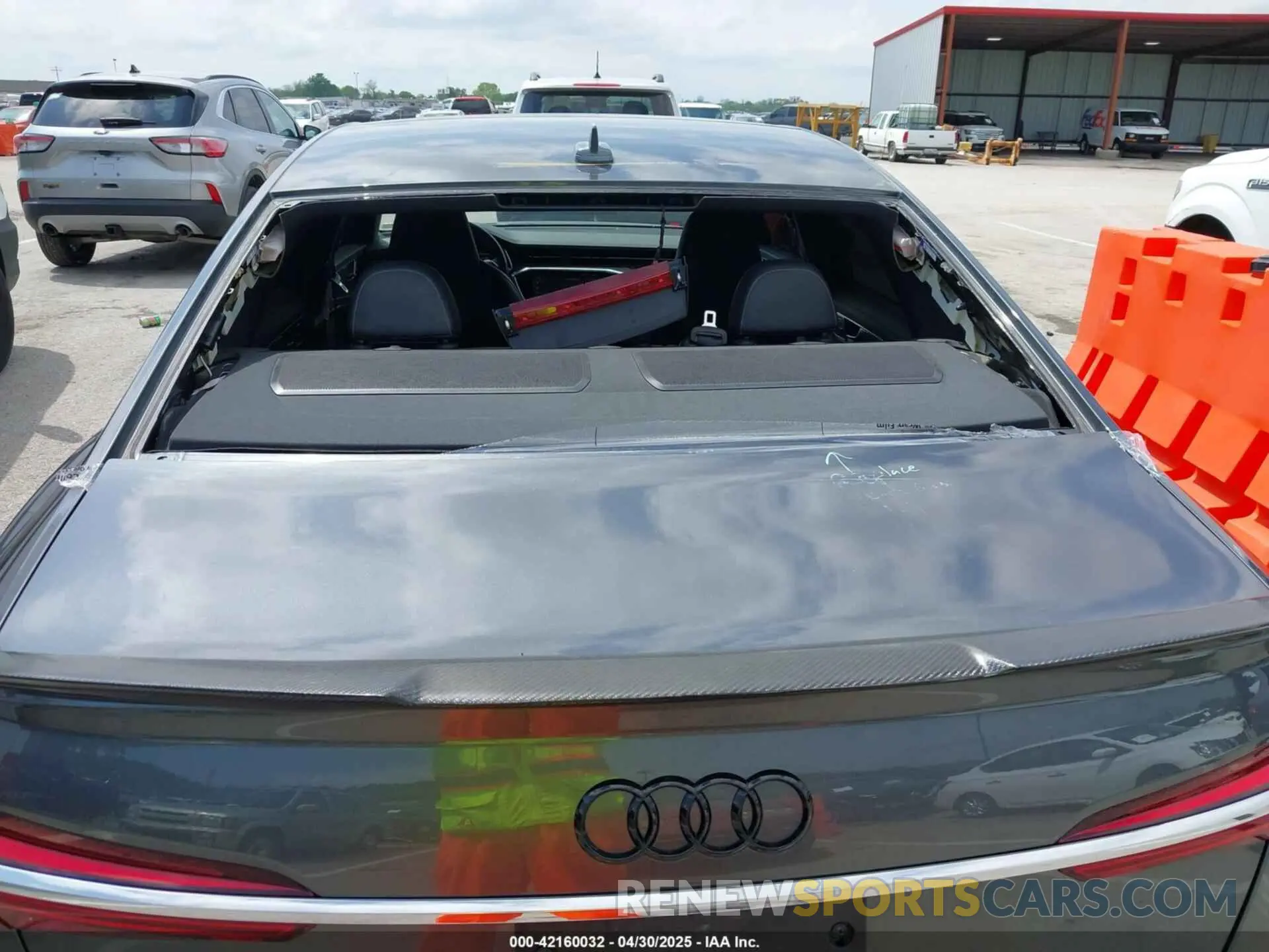6 fotografías del automóvil dañado WAUDFAF28LN037283 AUDI S6 2020